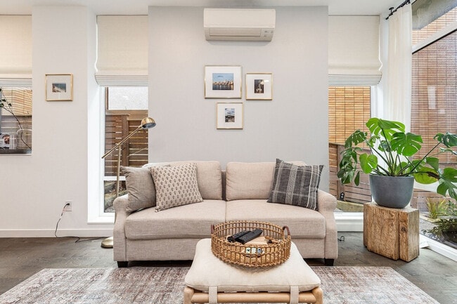 Photo - 1002 Boylston Ave E Unit ID1036001P