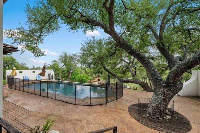 Photo - 18033 Glenville Cove