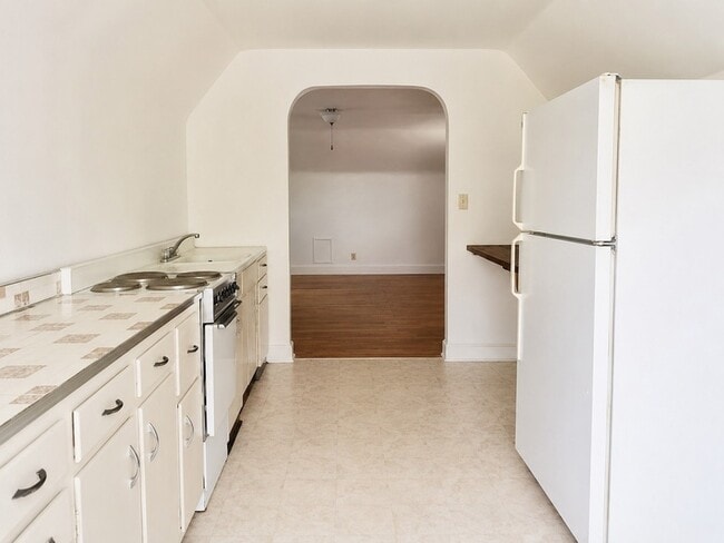 Photo - 207 7th Ave