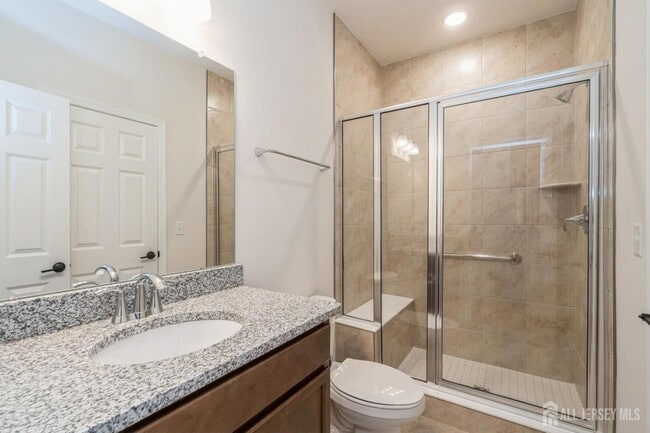 Photo - 103 Vaughn Dr