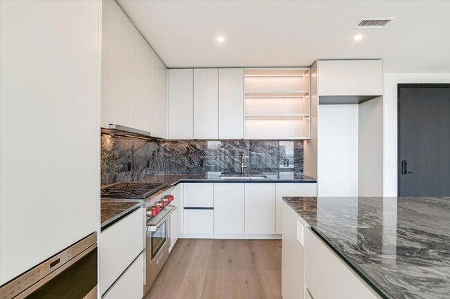 Photo - 610 Davis St Unit 4602