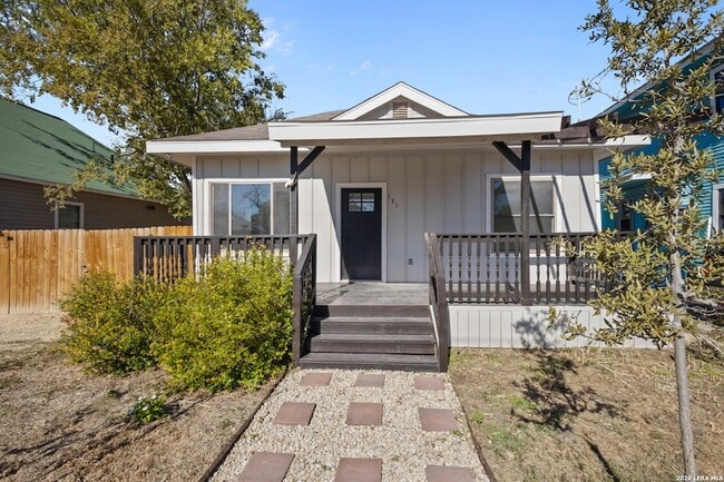 Photo - 131 Chicago Blvd