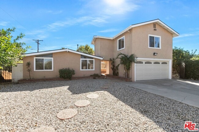 Building Photo - 20500 Archwood St