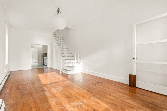 Photo - 92 Prescott St