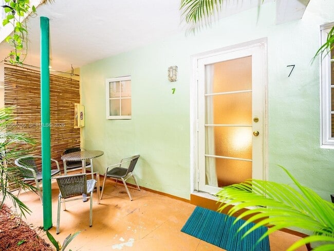 Photo - 1127 Meridian Ave Unit 71127