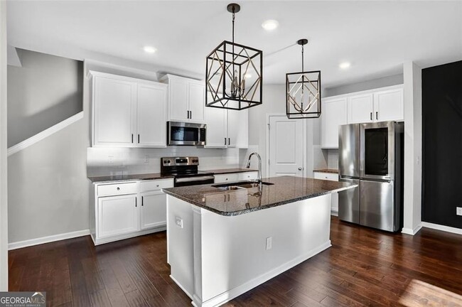 Photo - 1553 Spring Hollow Way