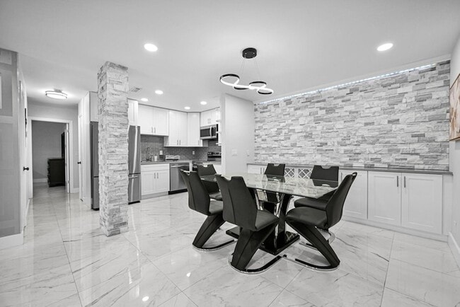 Photo - 6279 Bay Club Dr Unit 3