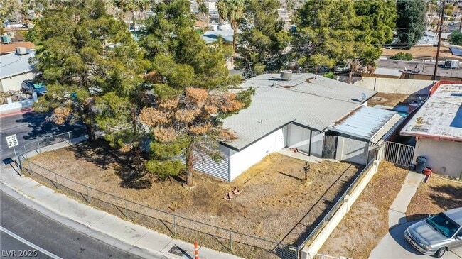 Photo - 612 N Bruce St