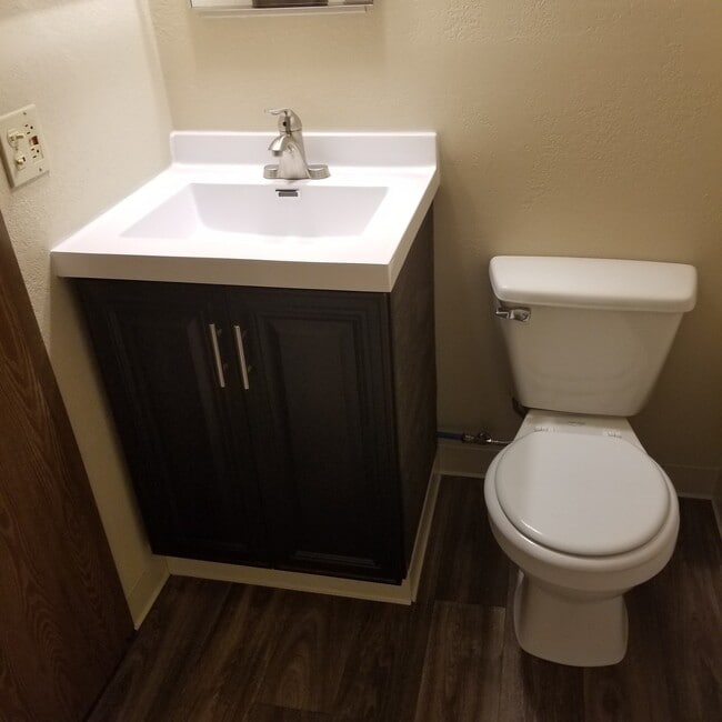 Photo - Hayfield Park