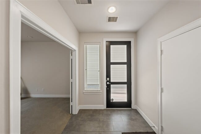 Photo - 314 Eado Park Cir