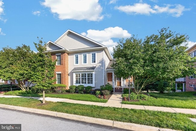 Building Photo - 563 Gramercy Ln