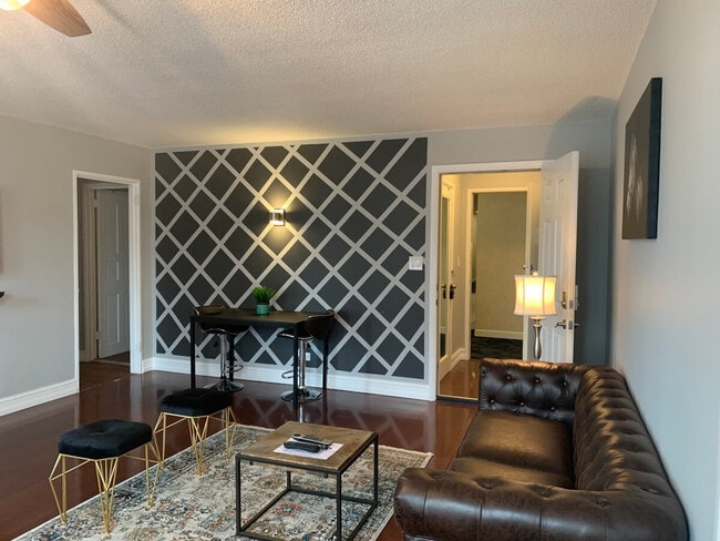 Photo - 300 Peachtree St Unit ID1299382P