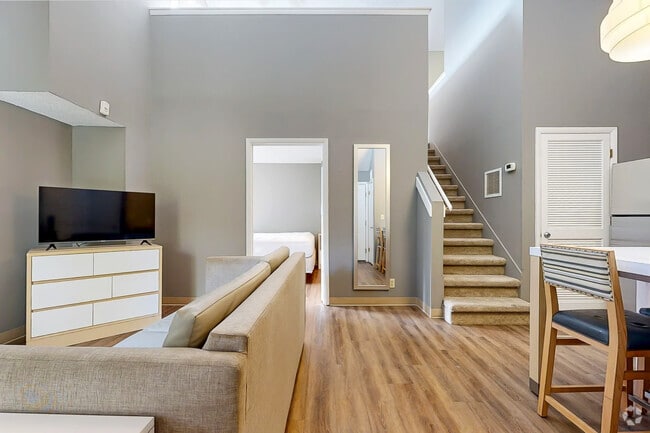 2BR - 2BA, 750SF - The Haven at Greenhill