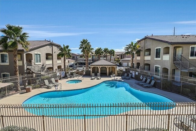 Photo - 2305 W Horizon Ridge Pkwy Unit 1523