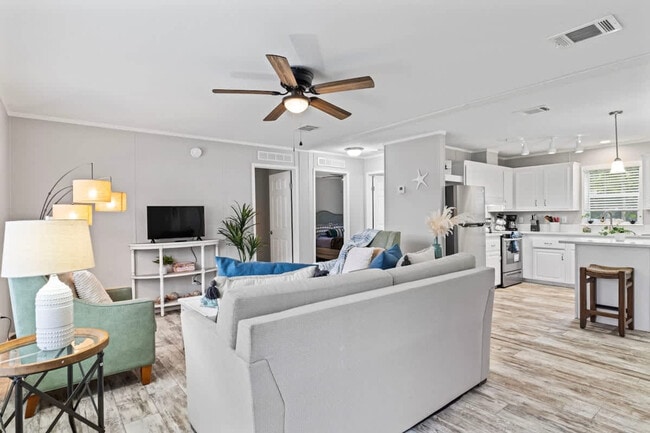 Photo - 858 13th St Unit SI ID1578497P