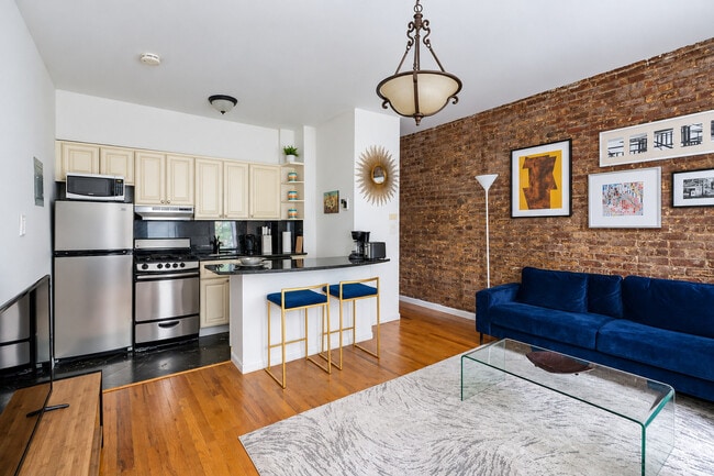 Photo - 233 E 26th St Unit SI FL3-ID1021856P
