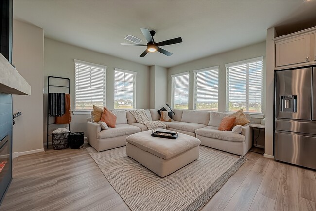 Building Photo - 7659 Green Bulrush Wy