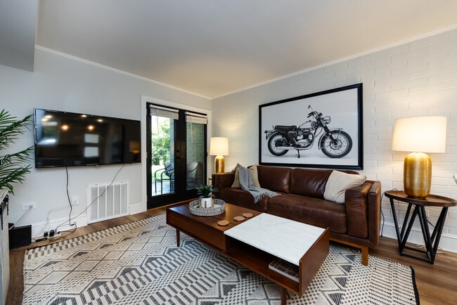 Photo - Plaza Midwood Apartments