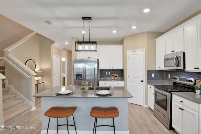 Photo - 415 Boracay Cir