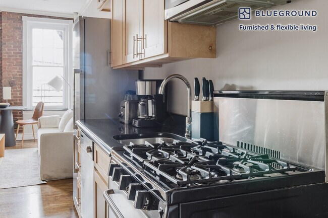 Photo - 51 Leroy St Unit FL4-ID1562