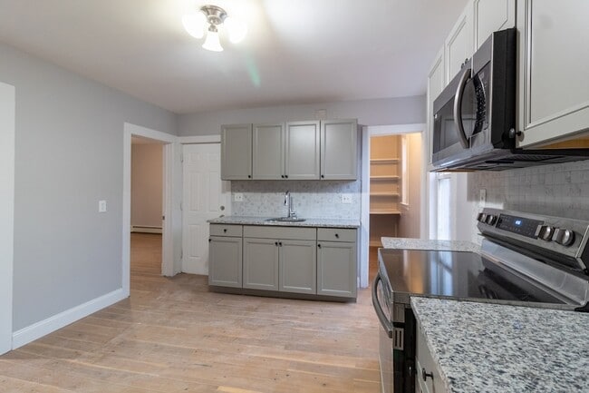 Photo - 43 York St Unit 2