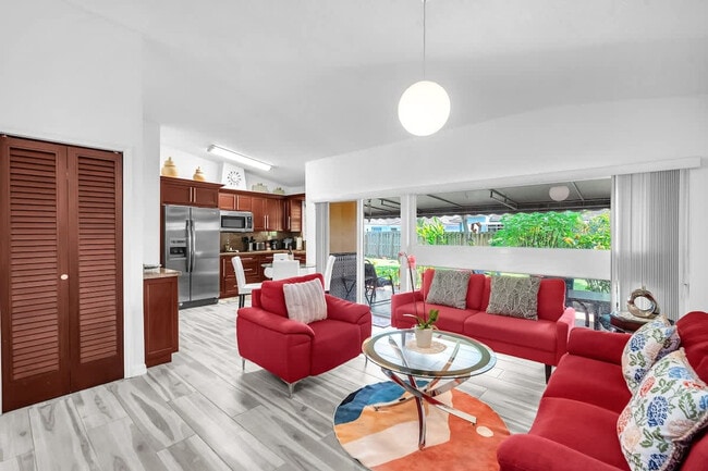 Building Photo - 909 NW 135th Ct Unit ID1232025P