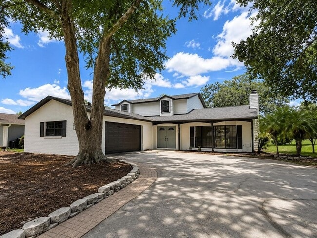 Building Photo - 16209 W Course Dr