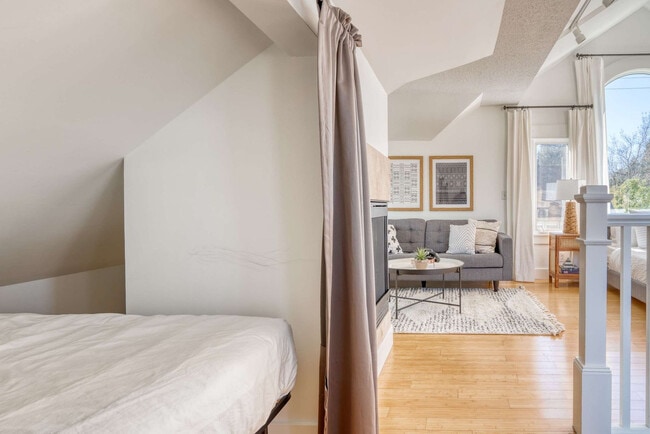 Photo - 915 SE 29th Ave Unit ID1309869P