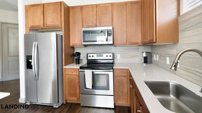 Photo - 1711 Caroline St Unit 324