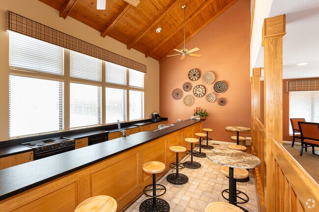 Clubhouse - Chesterfield Village Apartments