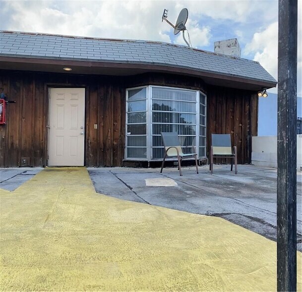 Photo - 209 NW 1st Ave