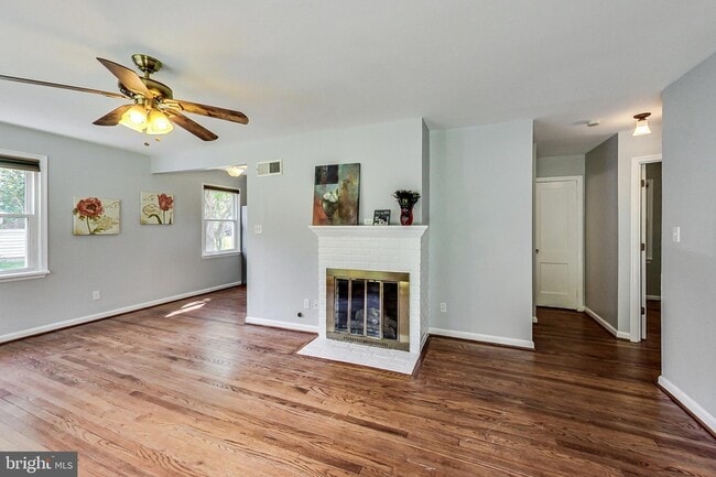 Photo - 6641 Barrett Rd