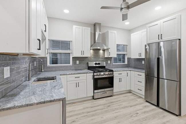 Building Photo - 43 Lonsdale St Unit 2