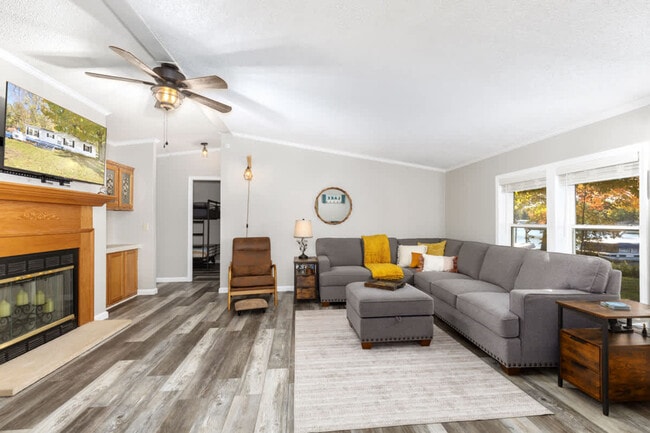 Building Photo - 46147 Abernathy Dr Unit SI ID1596501P
