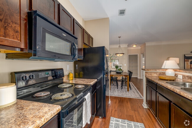 The Egret - 2BR, 2BA - 1,086SF - Kitchen - River Run Apartment Homes
