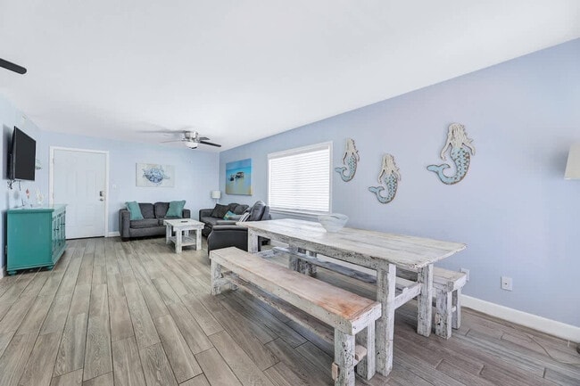 Photo - 132 E Gardenia St Unit SI ID1515054P
