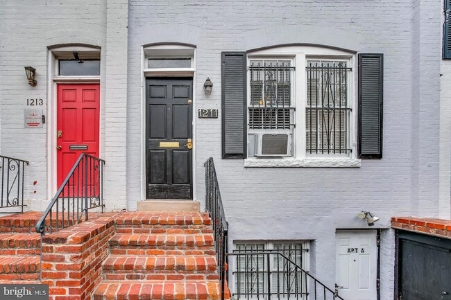 Photo - 1211 33rd St NW