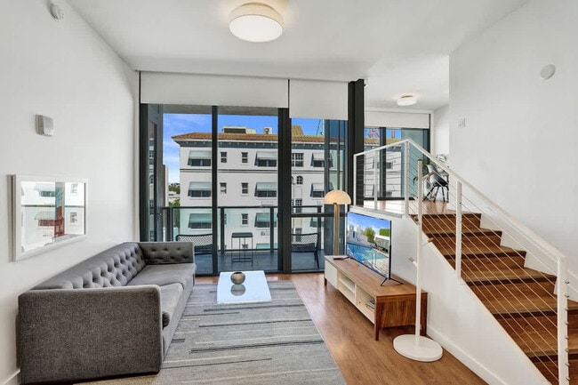 Building Photo - 1220 17th St Unit SI ID1503934P