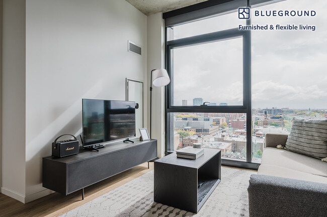 Photo - 225 N Elizabeth St Unit FL12-ID1103