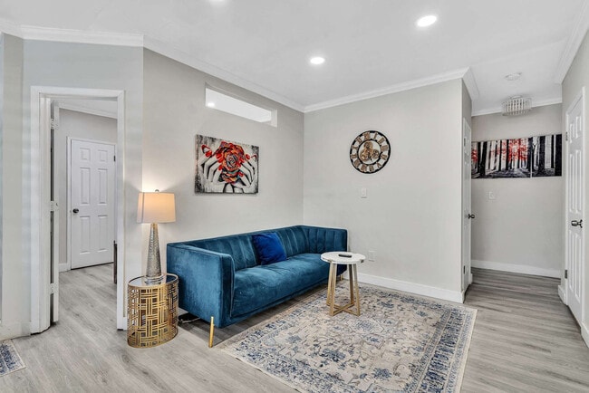 Building Photo - 10004 E Bay Harbor Dr Unit SI ID1527177P