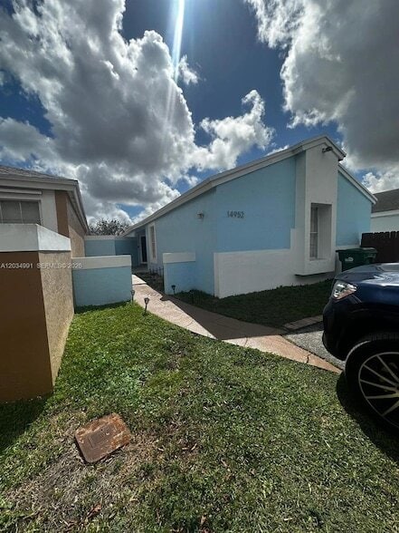 Building Photo - 14952 SW 75th Terrace