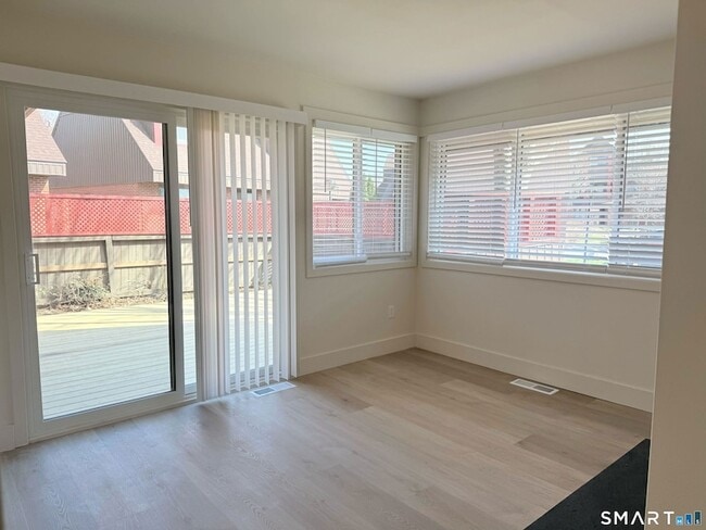 Photo - 108 Montoya Dr