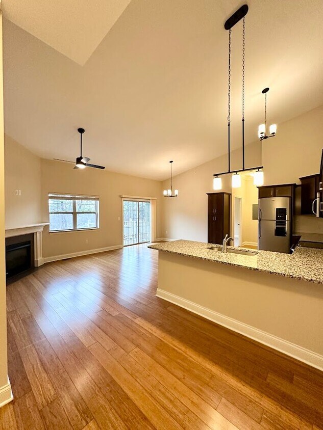 Floor Plan - 2BD/2BA - (W)