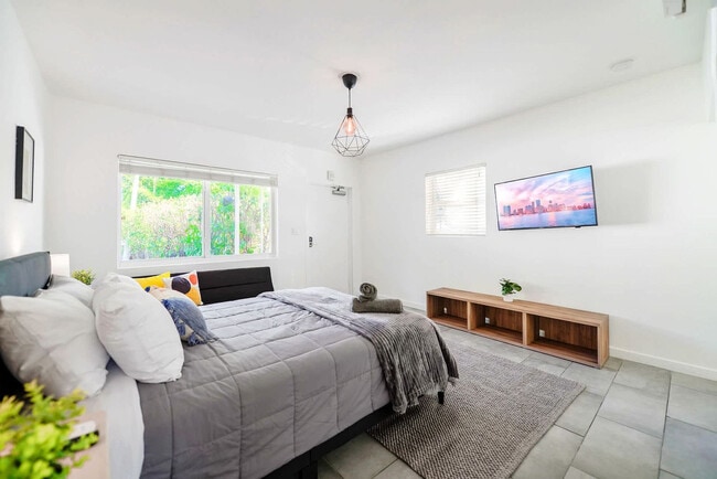 Photo - 515 NE 82nd St Unit FL1-ID1022261P