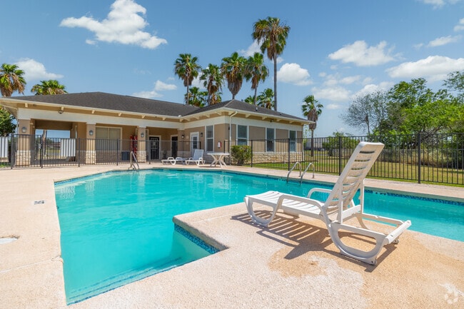 Pool - Amistad Apartments