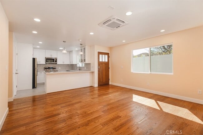 Photo - 319 N Shelton St