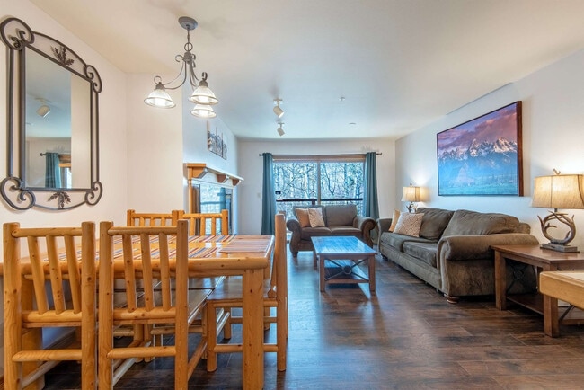 Building Photo - 2740 Shadowmoon Ln Unit SI ID1520907P