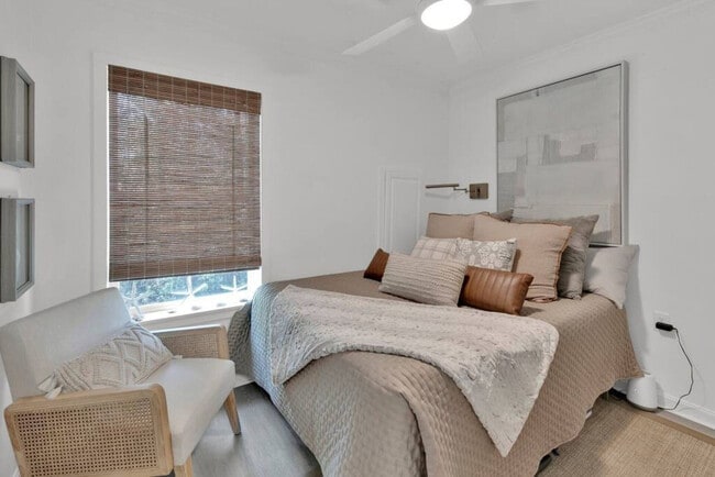 Building Photo - 1414 County Hwy 283 S Unit SI ID1501995P