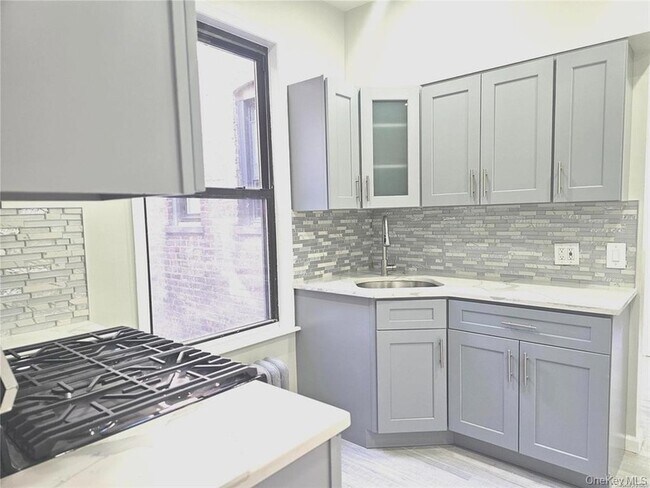 Photo - 485 Rogers Ave