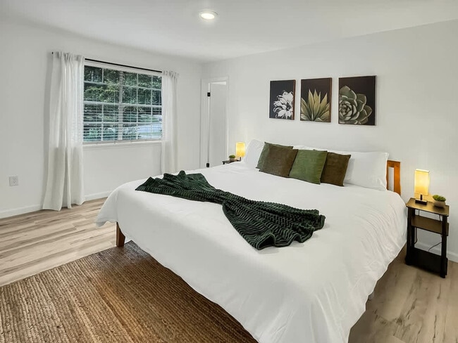 Photo - 216 Pinecrest Pl Unit ID1244792P